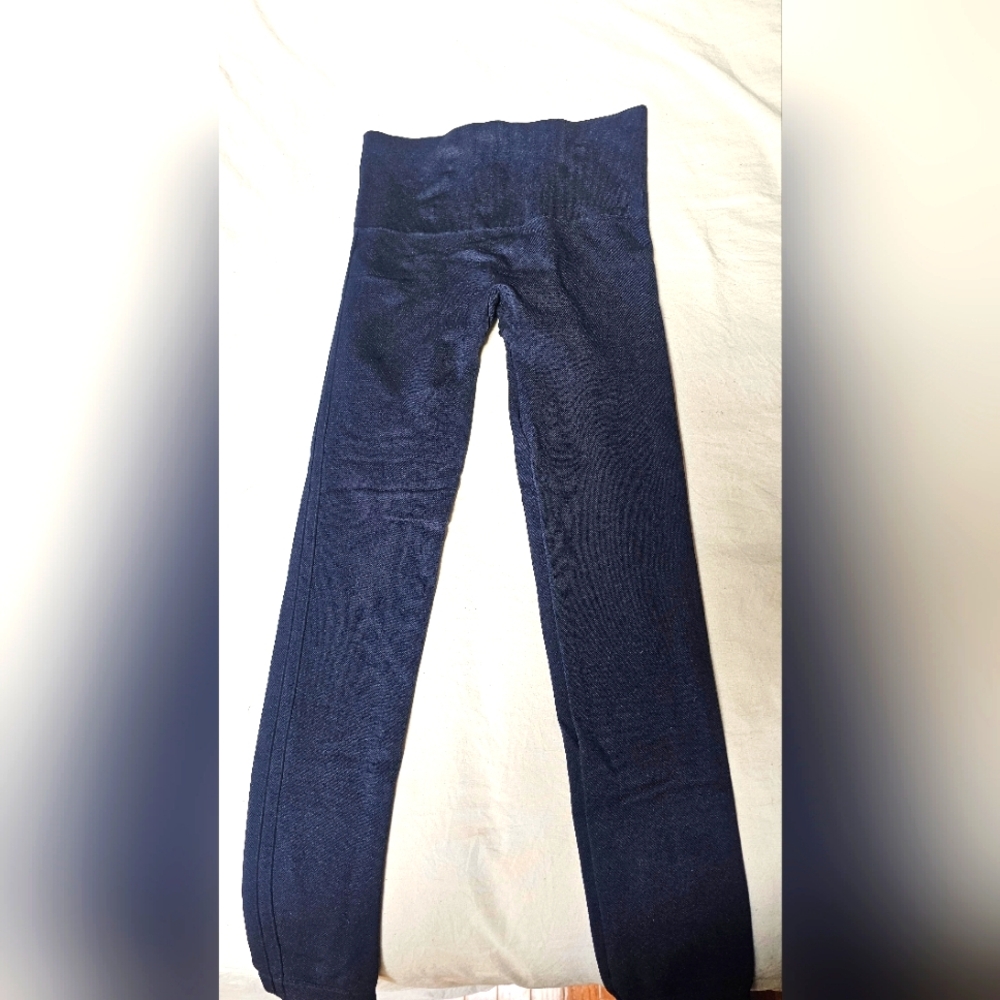 Navy blue spanx leggings. Size M